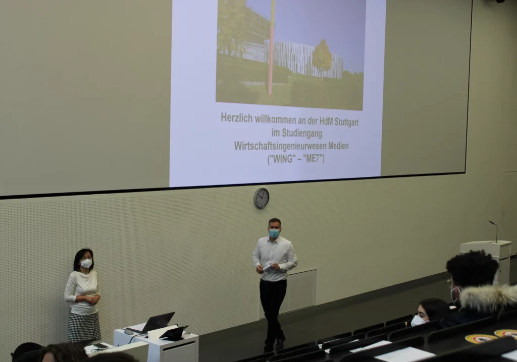 Der Studiengang begrüßt die neuen Erstsemester