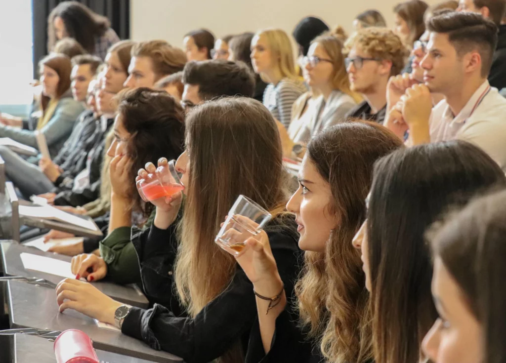 Es sind viele neue Studierende dazugekommen